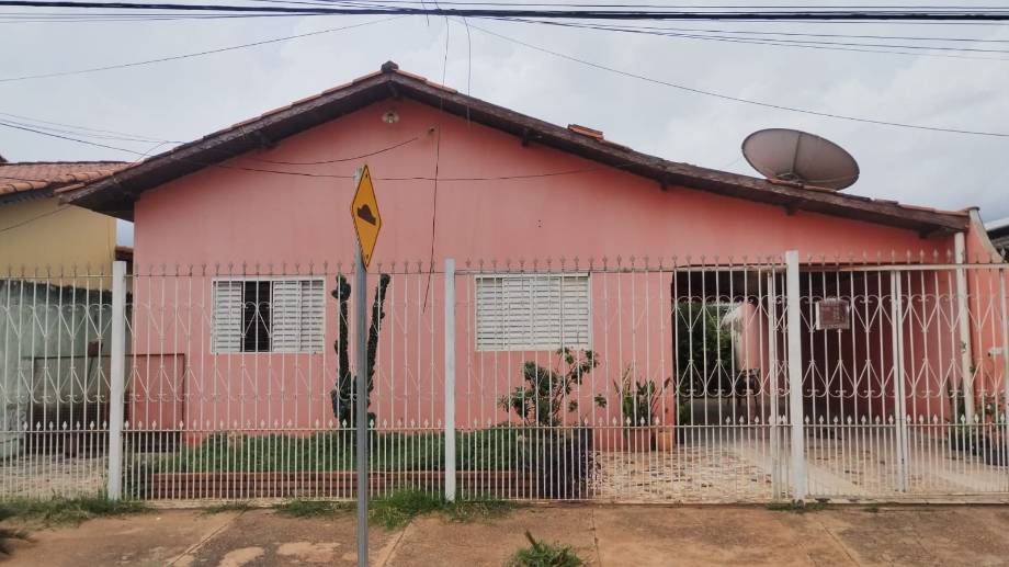 Casa em Várzea Grande, Marajoara, Rua Tenente Horta Barbosa, SN, MT. Área: 0m2