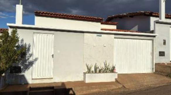 Casa em Ibiassucê, Alto Do Cruzeiro, Rua Amelia Alves, 10, BA. Área: 0m2