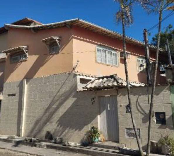 Casa em São Gonçalo, Tribobó, Rua Expedicionário Elidio Rodrigues Pinto, 191, RJ. Área: 78m2