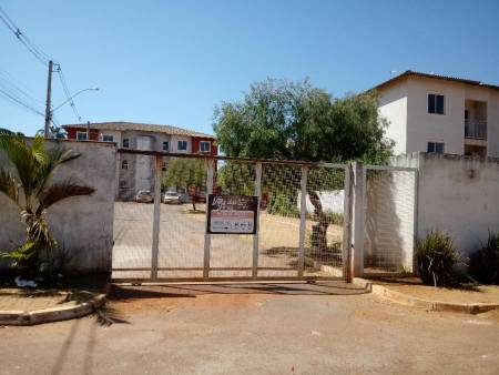 Apartamento em Luziânia, Cidade Osfaya, R Primavera, S/N, GO. Área: 50m2