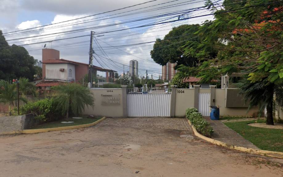 Casa em Natal, Ponta Negra, Rua Areia Dourada, 137, RN. Área: 121m2