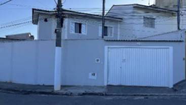 Casa em Itaquaquecetuba, Jardim Luana, Rua Dos Farmacêuticos, 454, SP. Área: 0m2