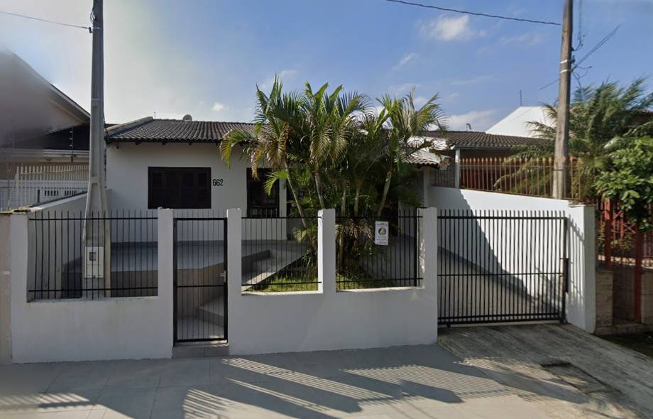 Casa em Cachoeirinha, Parque Da Matriz, Rua Carlos Leopoldo Schuller, 662, RS. Área: 126m2