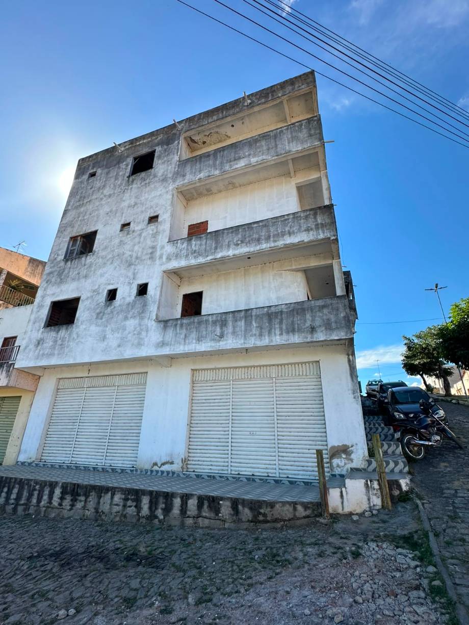Apartamento à venda na Rua Coronel Raimundo de Pinho - Acopiara/CE Código: 02.26055