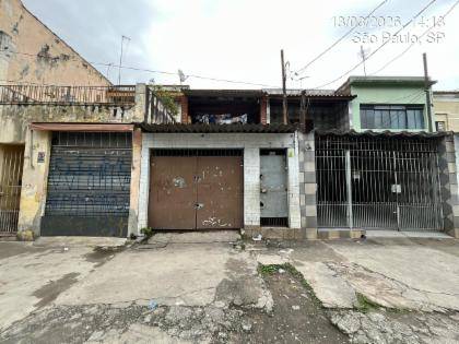 Casa em São Paulo, Luz, Rua Pedro Vicente, 514, SP. Área: 0m2
