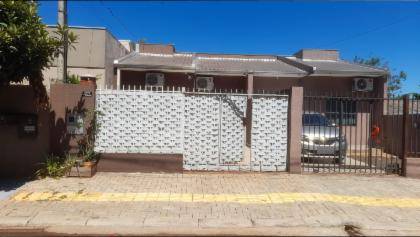 Casa à venda na Rua Manoel Dutra - Foz Do Iguacu/PR Código: 02.27733