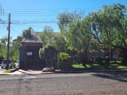 Casa à venda na Rua Guaraquecaba - Foz Do Iguacu/PR Código: 02.27516