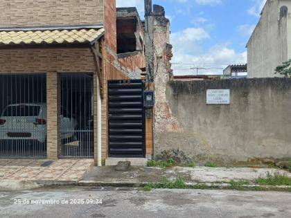 Casa à venda na Rua Major Magalhães - Magé/RJ Código: 02.27299