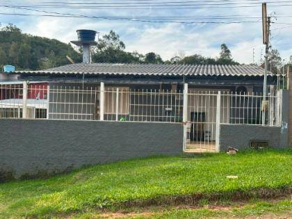 Casa à venda na Rua Ernesto Fernandes - Sant'Ana Do Livramento/RS Código: 02.27717